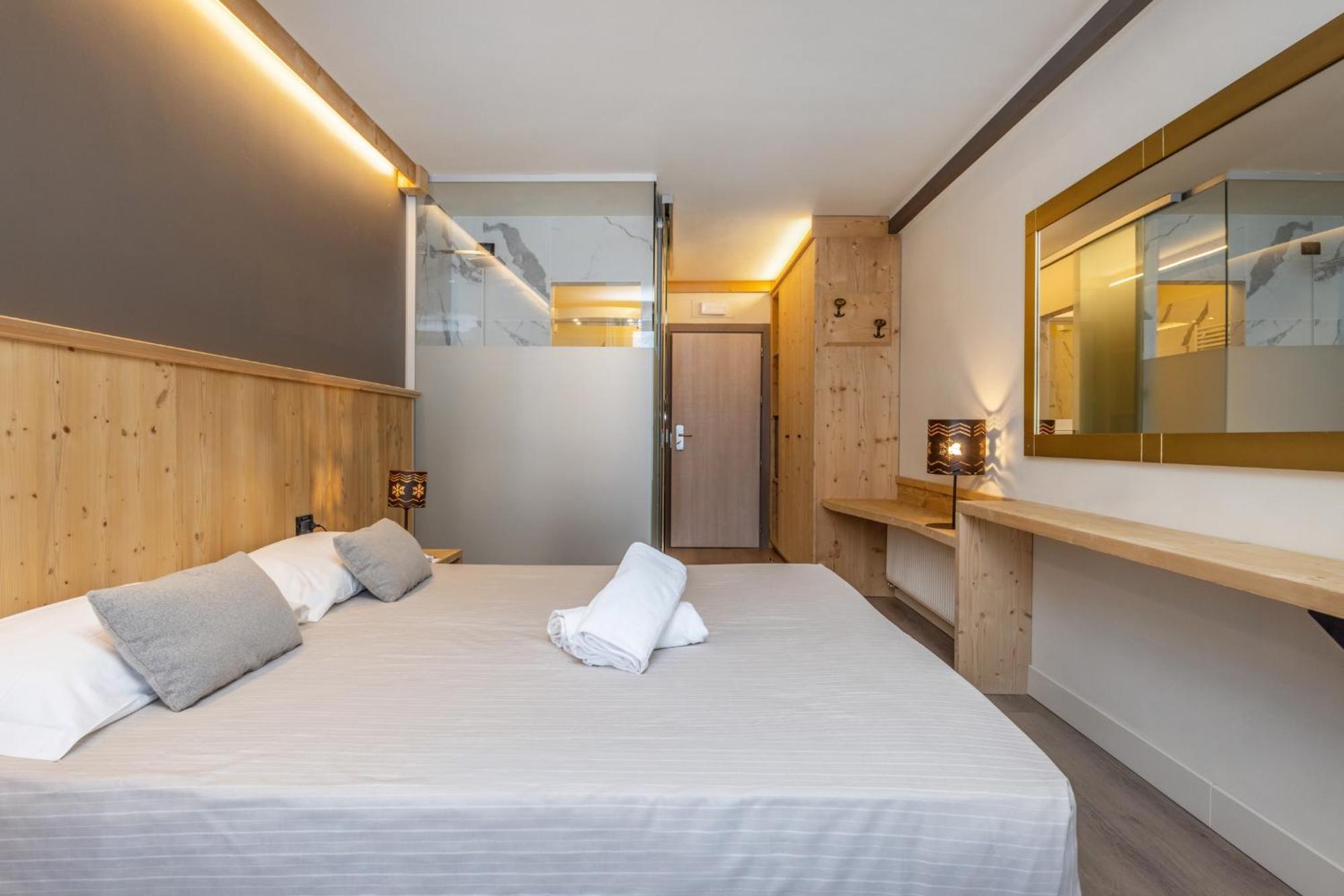 Hotel Piandineve Пассо-дель-Тонале Экстерьер фото